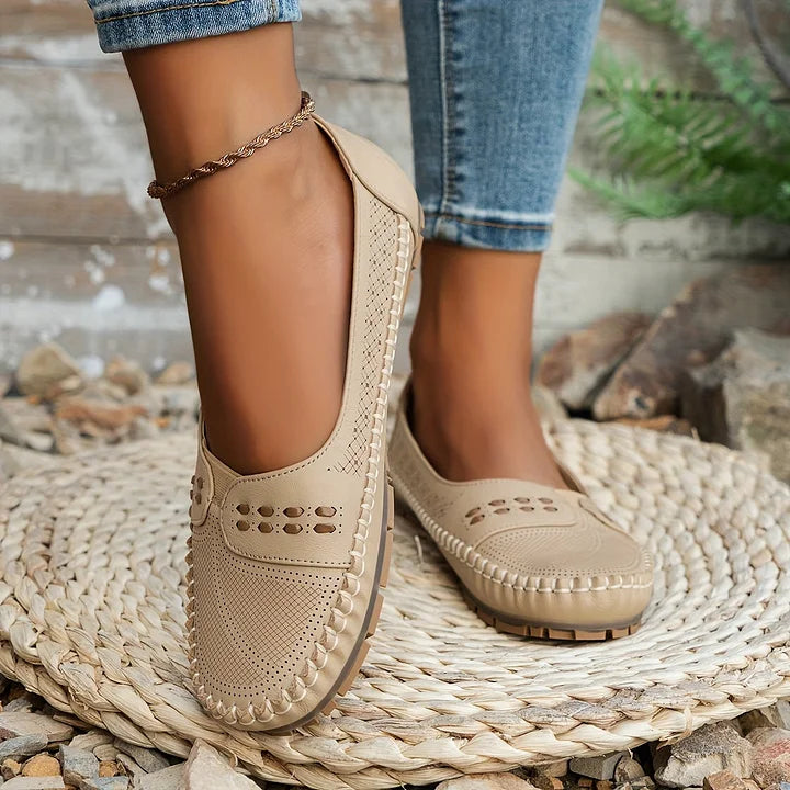 DARA - COMFORTABLE ORTHOPEDIC FOOTWEAR