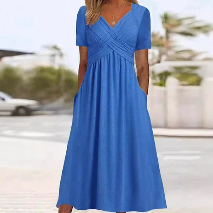 Cove | Elegant Dress That Flatters the Silhouette