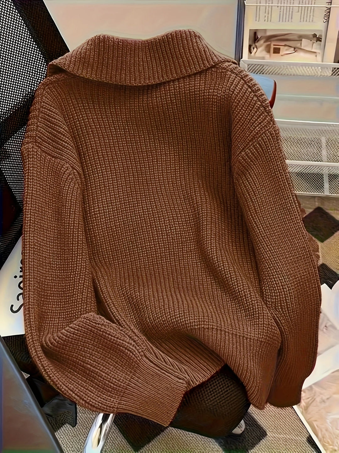 FIONA – KNITTED SWEATER WITH STATEMENT BUTTONS