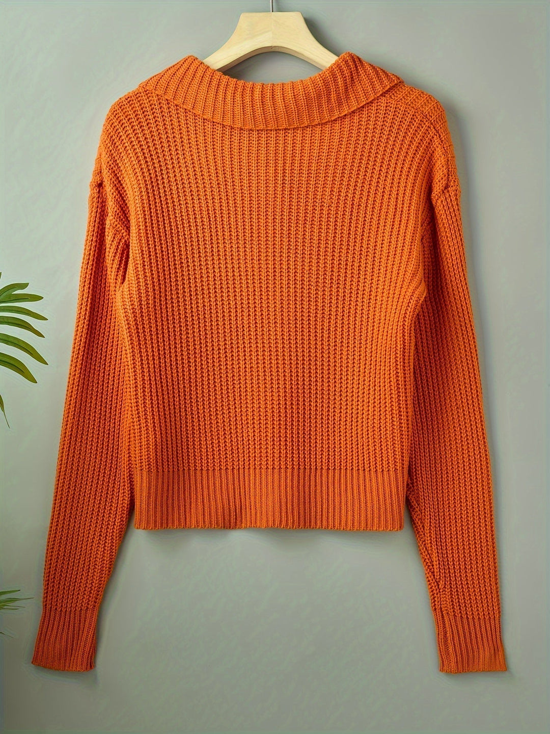 FIONA – KNITTED SWEATER WITH STATEMENT BUTTONS