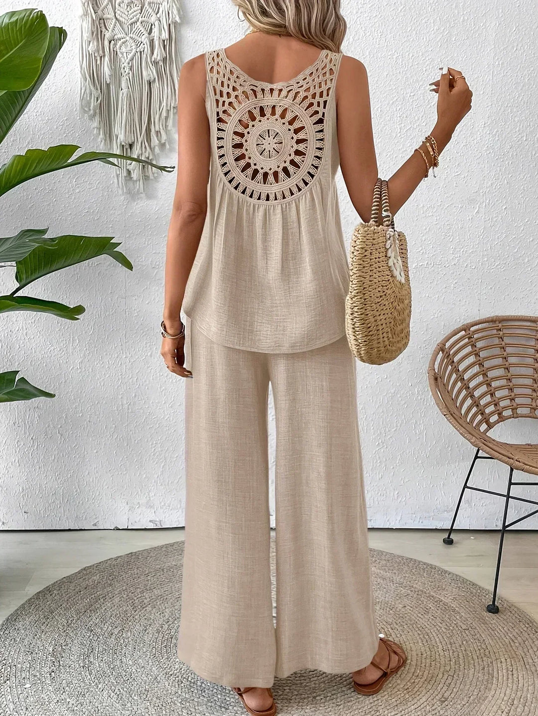 ELOWEN – TANK TOP AND PANTS SET FOR ALL-DAY WEAR