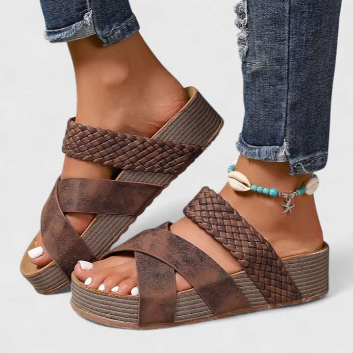 AMELIA – SANDALE CONFORTABILE