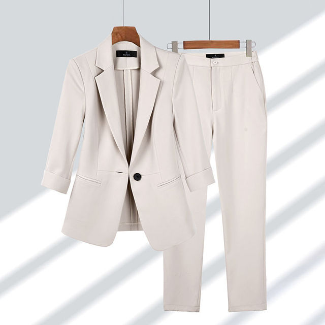 MADISON – THE CLASSIC POWER SUIT