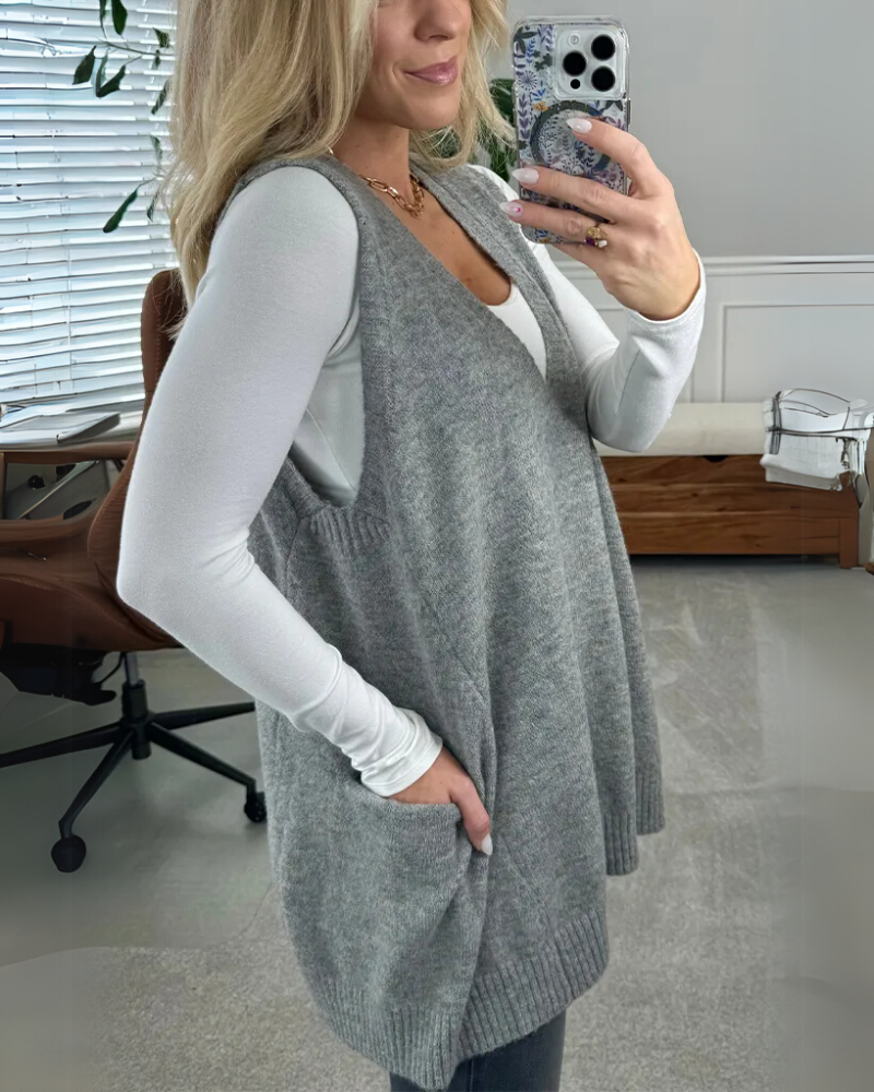 AROLA | Warm Sleeveless Sweater