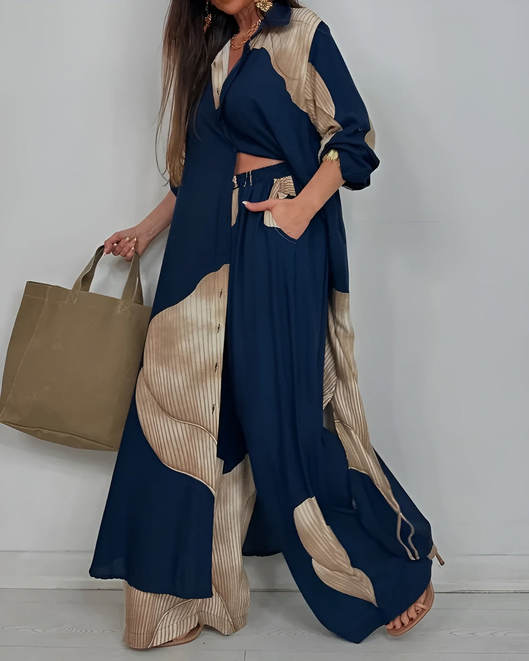ISABEAU – SET WITH PRINT PATCHWORK TREND AND WIDE PANTS