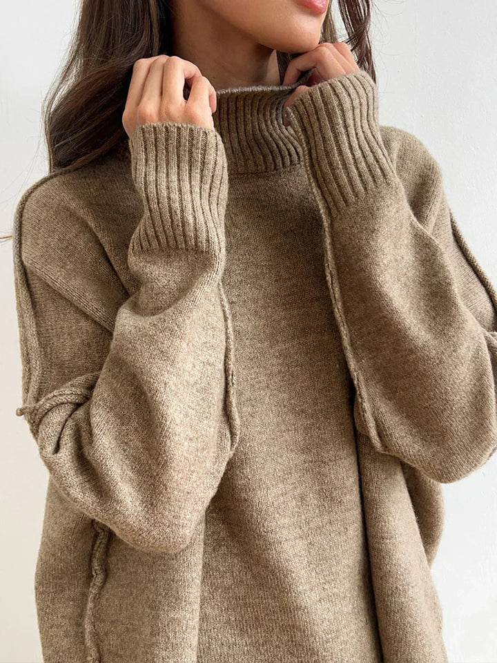 Knitted set with high collar and pants