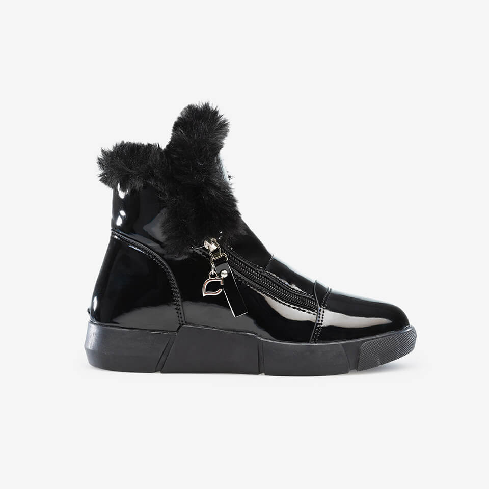 Gianina | Elegant Ankle Boots Wrapped in Crystal