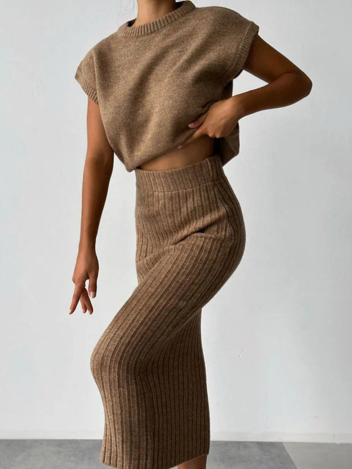 Assembled Set: Thick Knit Top and High-Waisted Midi Knit Skirt