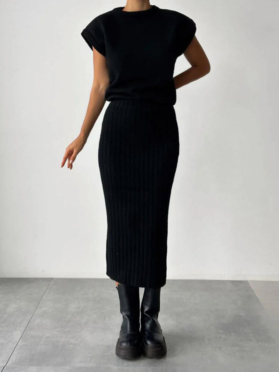 Assembled Set: Thick Knit Top and High-Waisted Midi Knit Skirt