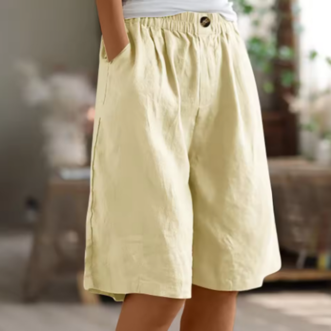 Carmella – Loose shorts for leisure