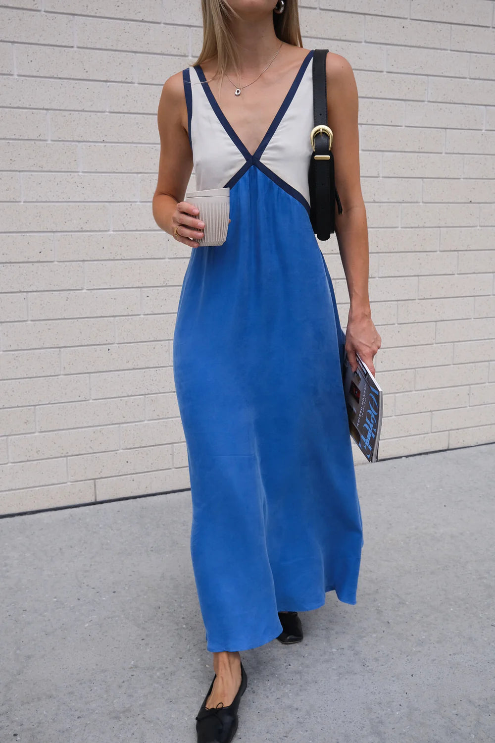 Laken – Lightweight Maxi Dress with V-Neck