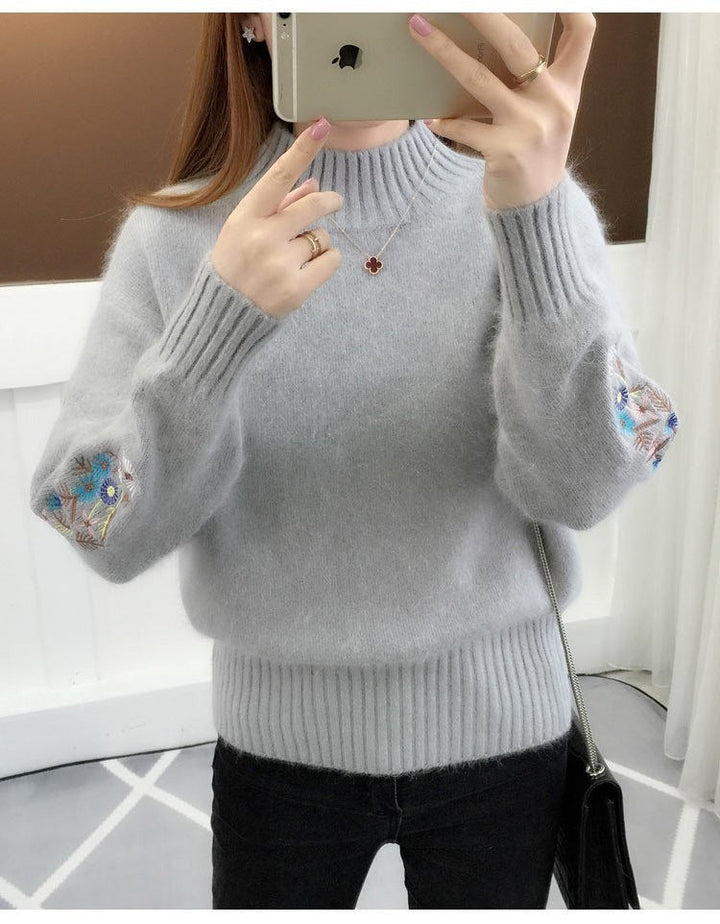 SASKIA | Thick Cotton Knit Sweater with Floral Embroidery