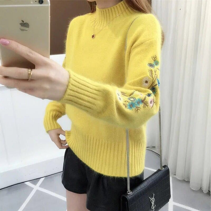 SASKIA | Thick Cotton Knit Sweater with Floral Embroidery