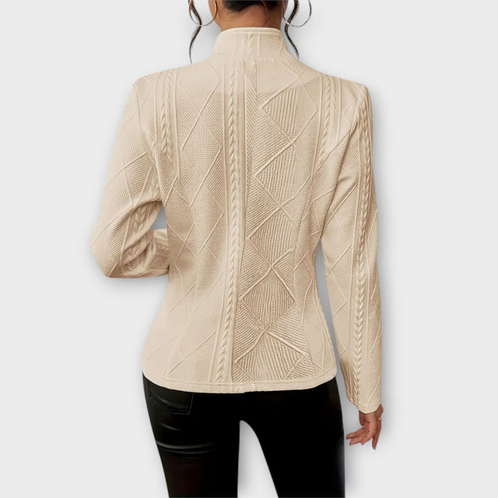 Emilia | Chic Blazer with Fine Details