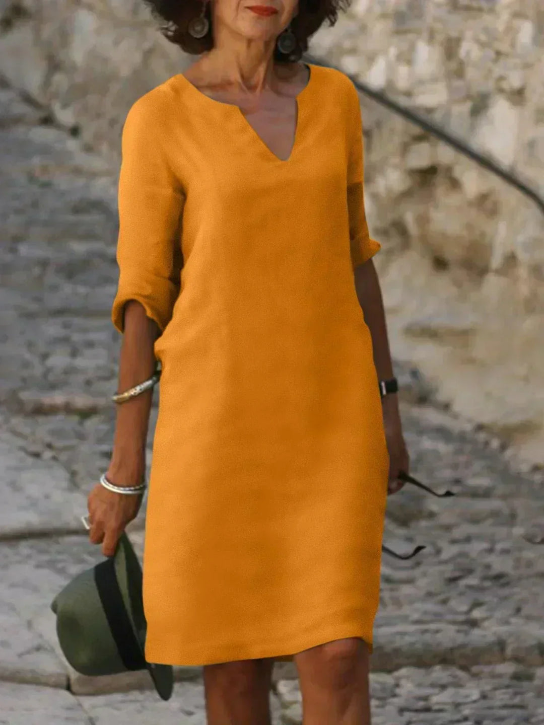 Emery – Elegant and Refined Tummy-Covering Dress